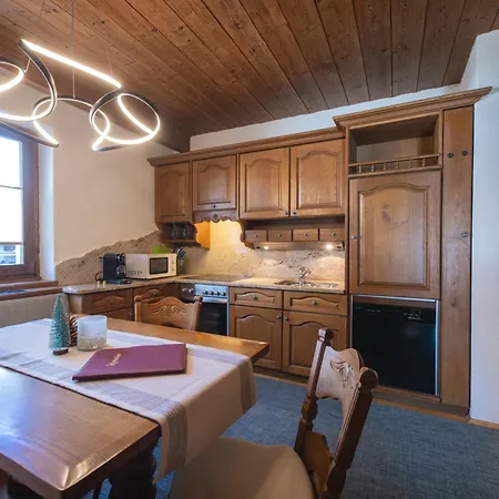 Zirbenglueck- Wellness Inklusive דירה *