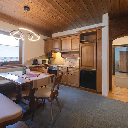 Zirbenglueck- Wellness Inklusive * פולפמס