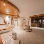 Апартаменты Zirbenglueck- Wellness Inklusive